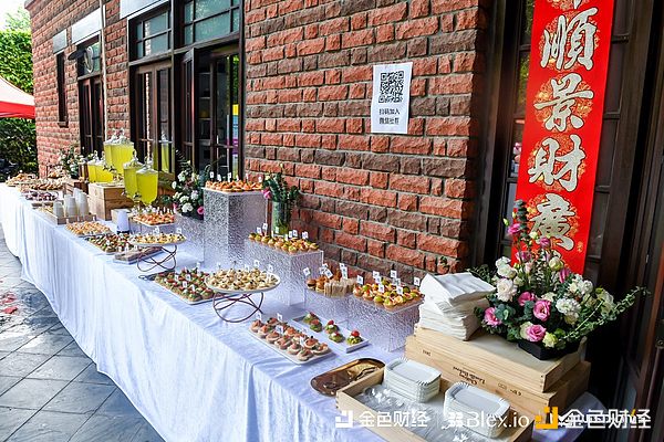 AI狂欢周！ChatGPT周年庆遇上马斯克毒舌机器人